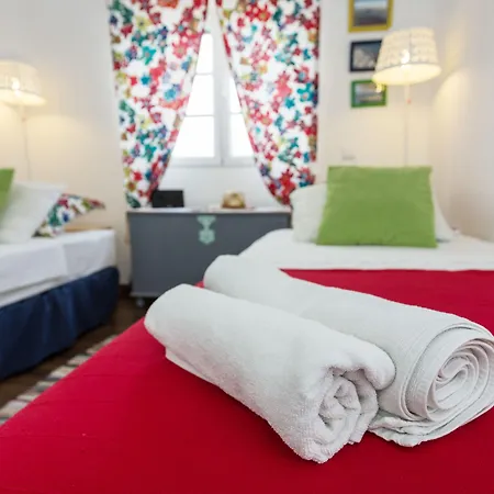 Casas Da Formosa - Downtown Alegria Oda ve Kahvaltı