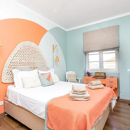 Casas Da Formosa - Downtown Alegria Bed & Breakfast 3*